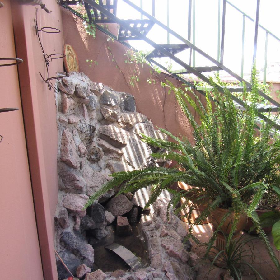 Hostal Casa Castillo Morelia Exterior photo